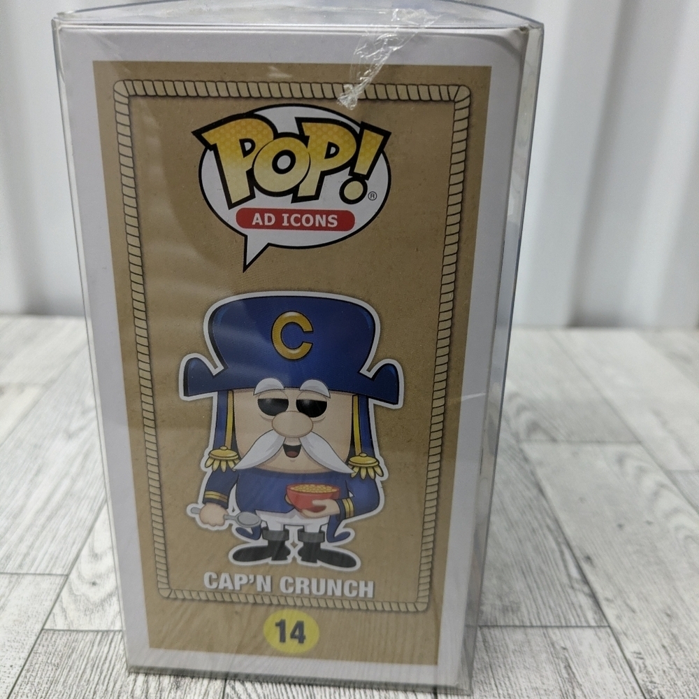 Funko Pop! 14 Cap'n Crunch Vinyl Figure - Blue and Yellow - Picture 3 of 6